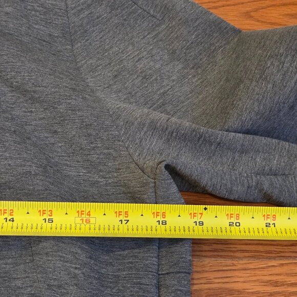 Lululemon Jacket Men's Medium Full Zip Active Hooded Gray Thermo Running Gym - Picture 10 of 15